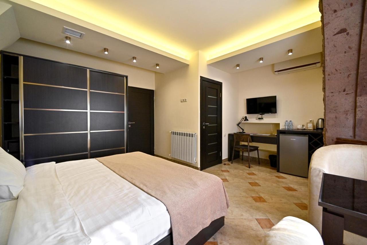 Skyline Hotel Jerevan Eksteriør billede