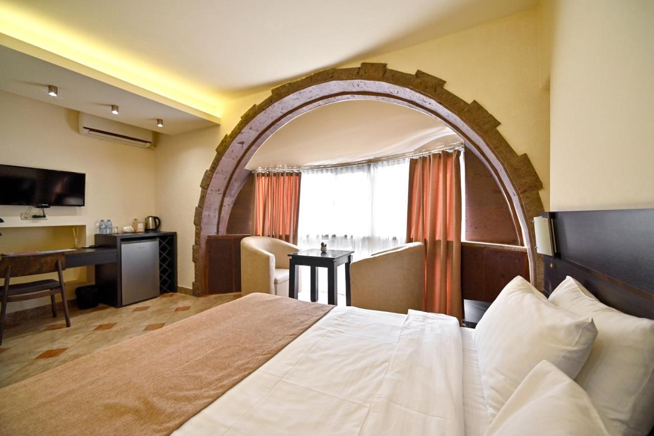 Skyline Hotel Jerevan Eksteriør billede