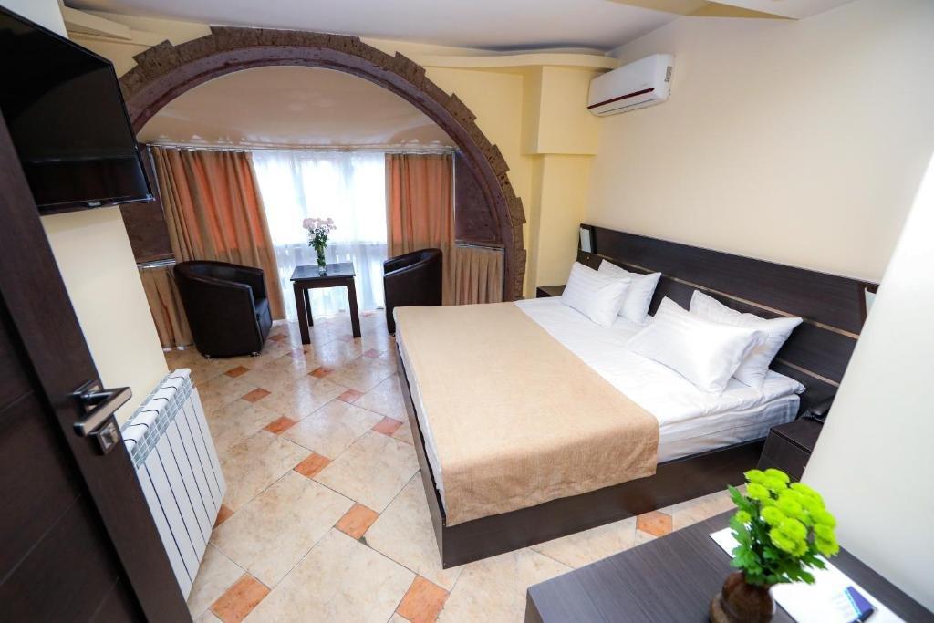 Skyline Hotel Jerevan Eksteriør billede