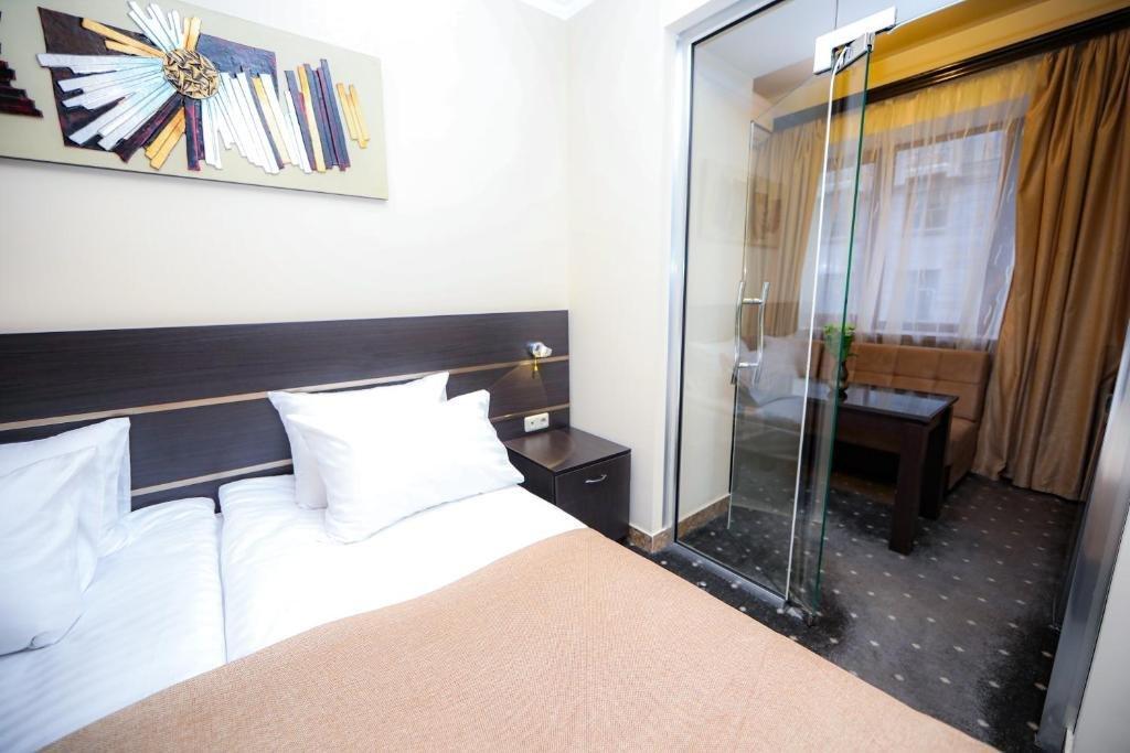 Skyline Hotel Jerevan Eksteriør billede